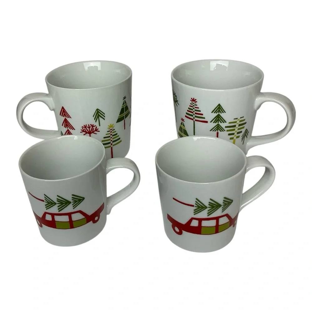 Crate & Barrel Julia Rothman Yule Town Christmas Tree Coffee/Cocoa Mug Set (4)